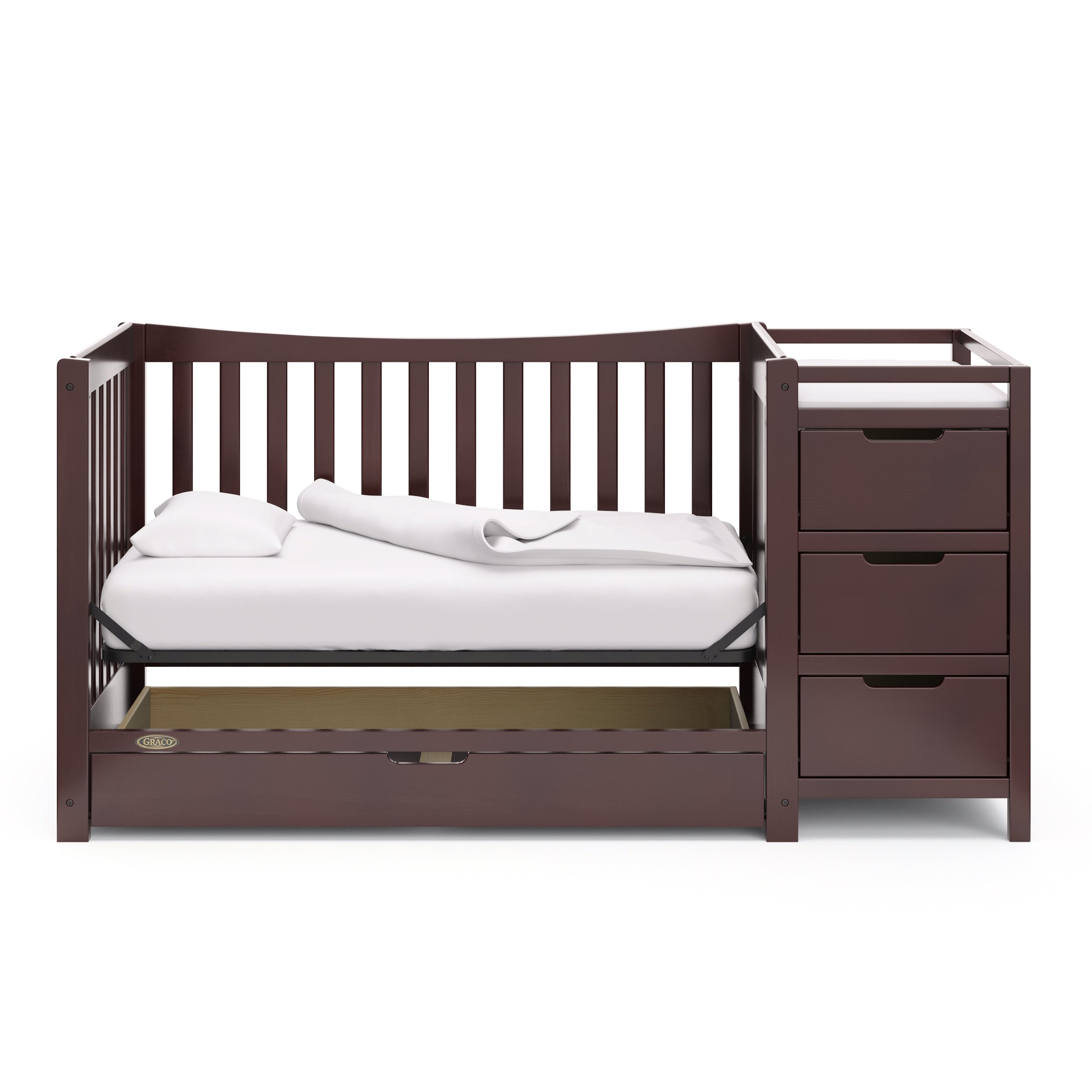 Graco® Remi 4-in-1 Convertible Crib & Changer with Drawer.