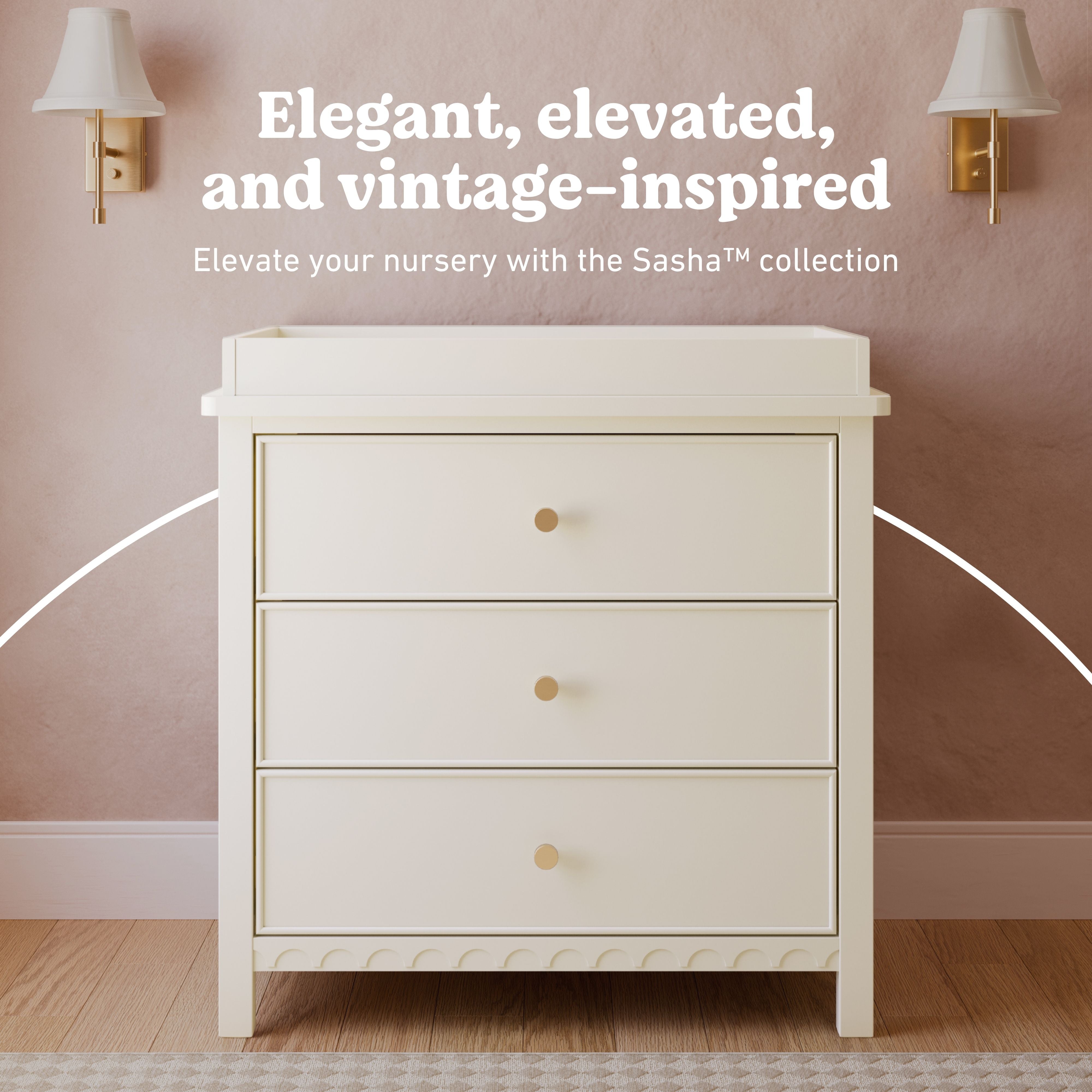 Graco Sasha 3 Drawer Chest with Changing Topper in Frosted Oat