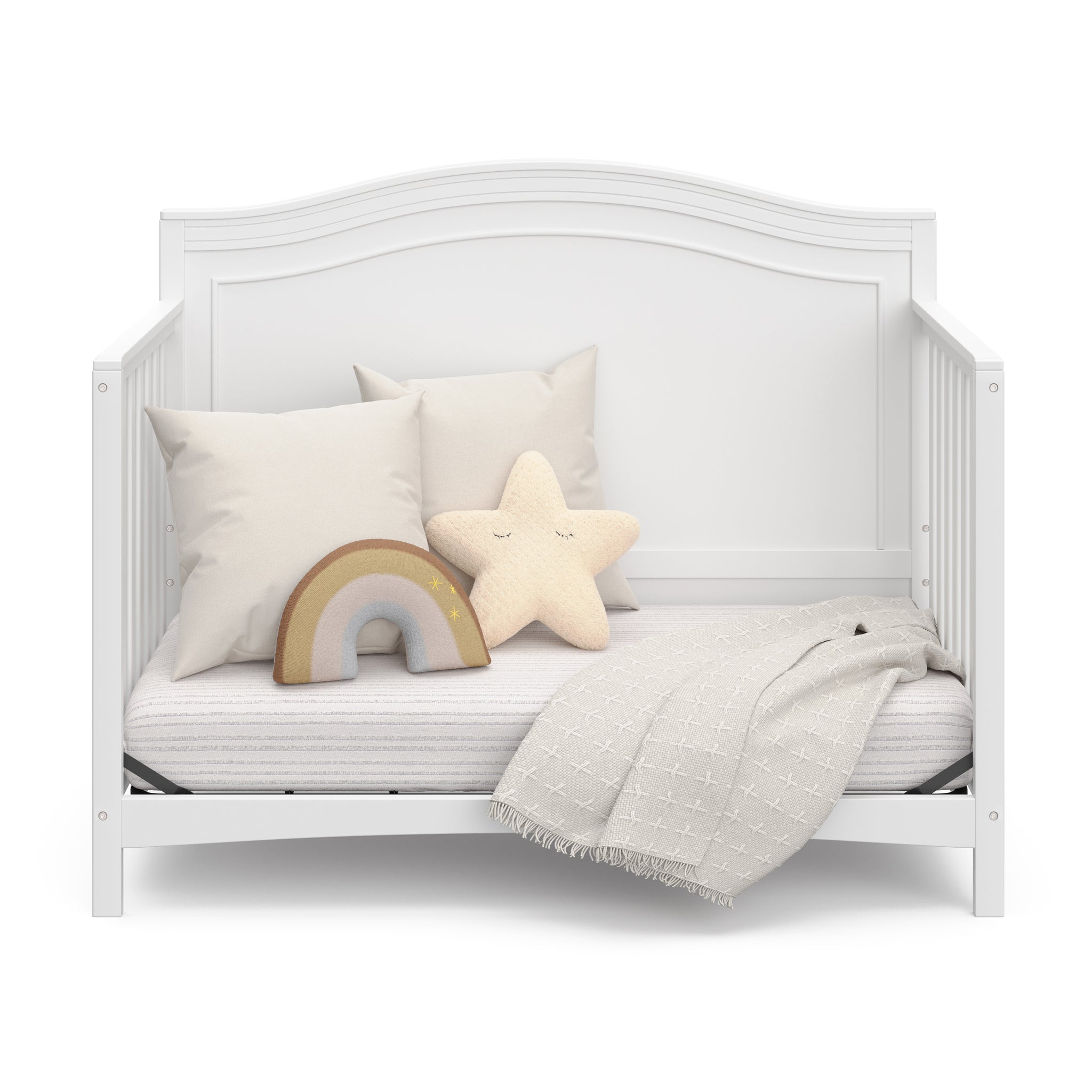 white crib in daybed conversion
