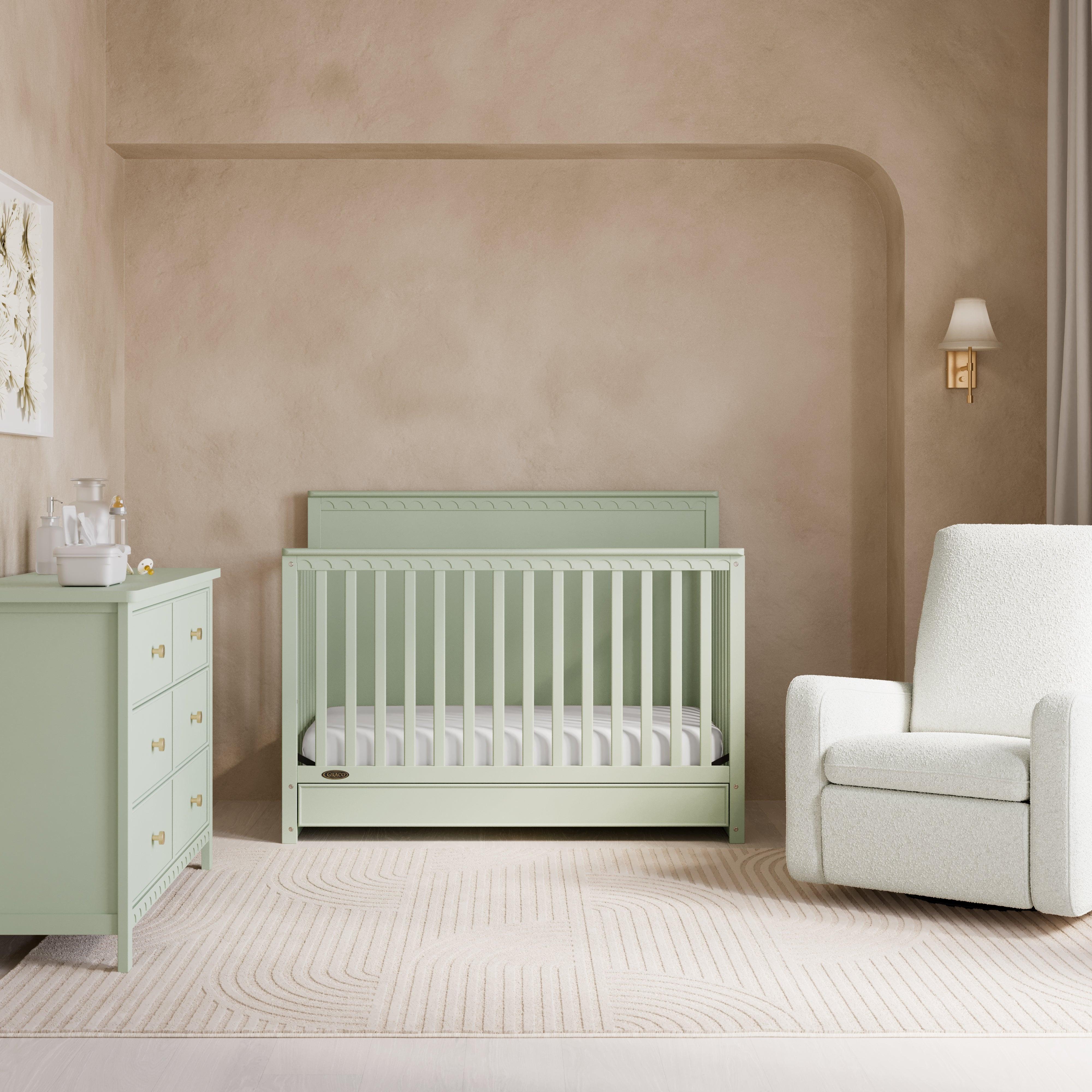 Sasha 6 Drawer Dresser | Storkcraft Sasha 6 Drawer Dresser | Storkcraft