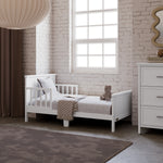 Bailey white toddler bed in kids room