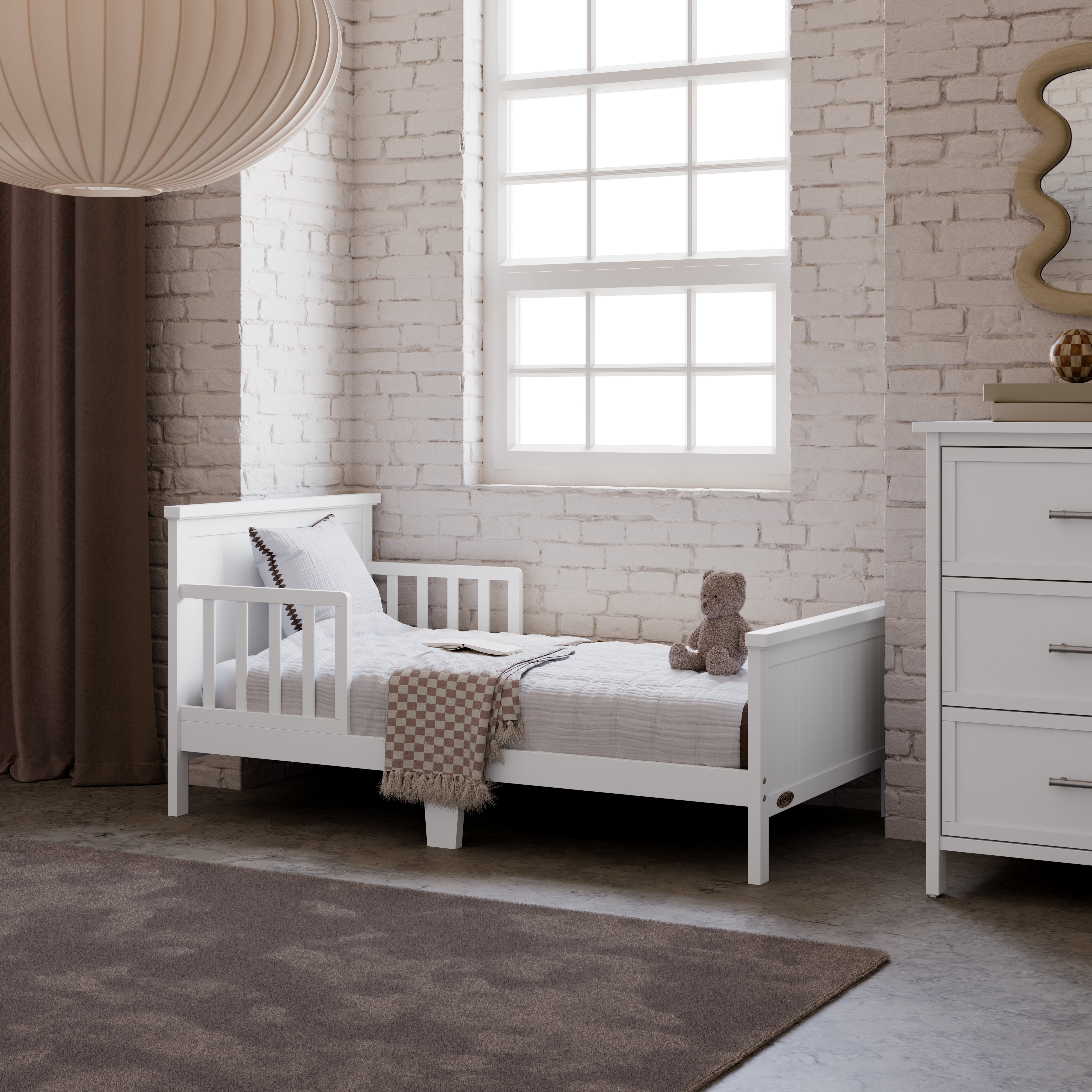 Bailey white toddler bed in kids room