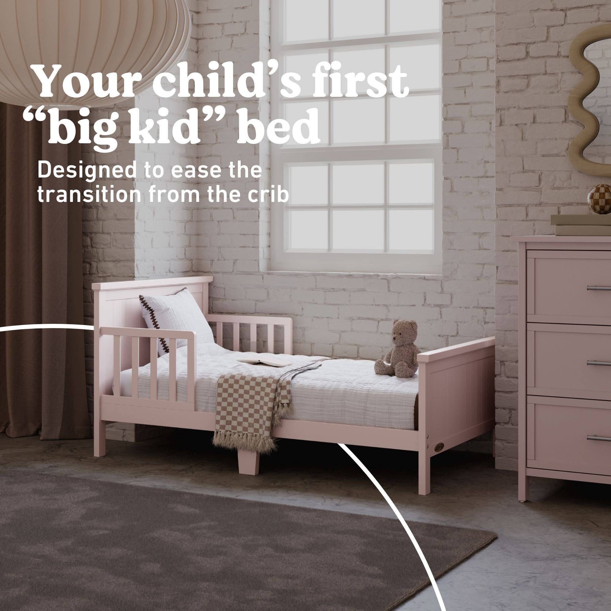 Graco Bailey blush toddler bed
