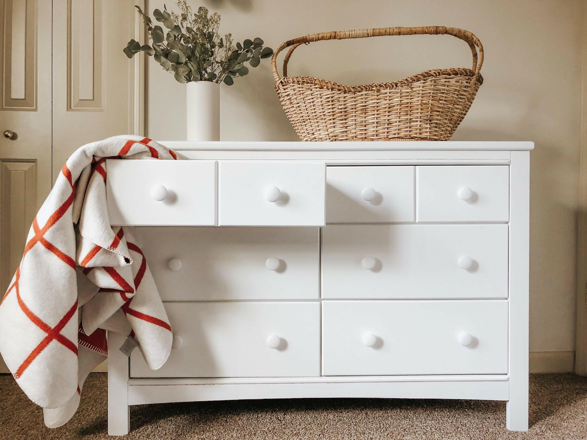 Graco® Benton 6 Drawer Dresser.