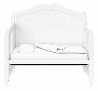 White crib in daybed conversion 