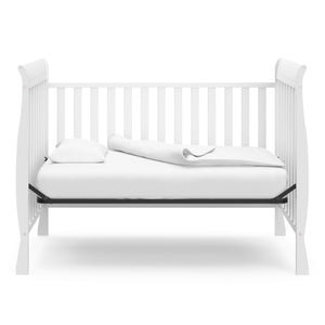 White crib in daybed conversion